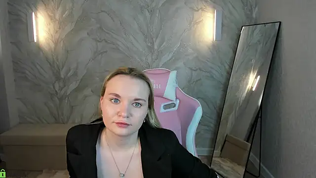 Adriana_Sweett webcam