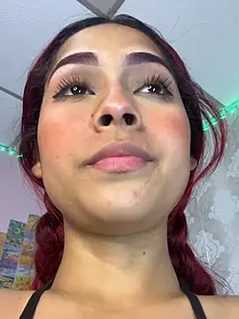 victoria_gloow webcam