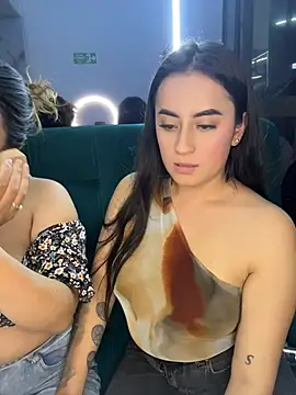 Antonella_Julieta webcam