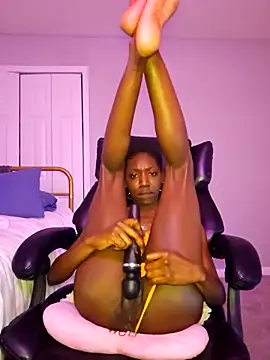 oliviaprettypussy webcam