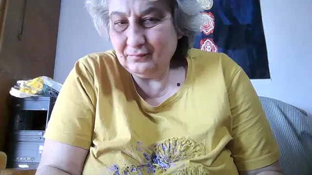 ExquisiteMature webcam