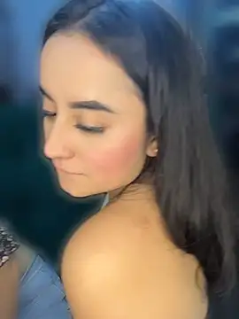 Antonella_Julieta webcam