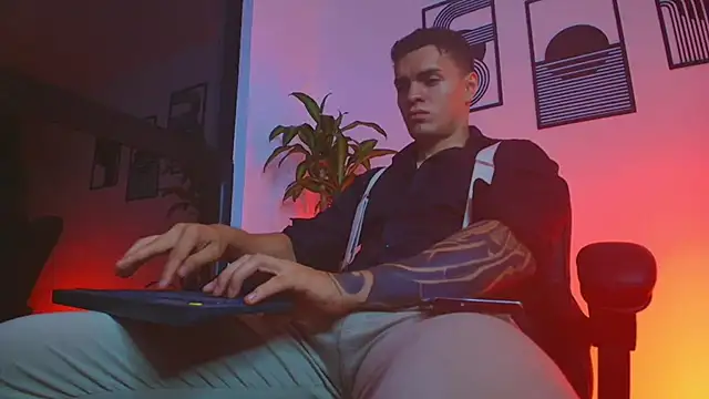 ALPHA_DOMINUS_ Live Webcam on Stripchat