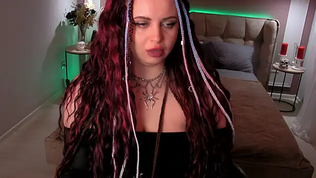 Miss_Maya_Mils webcam