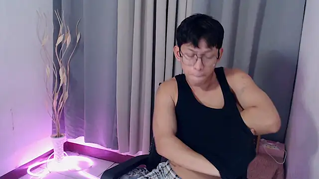 pinkcock_froi2305 live sex cam