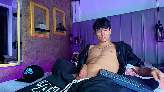 The_BossCrown webcam stripchat model stream image