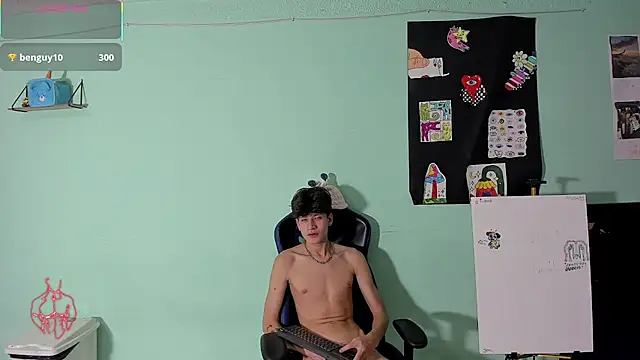 TYLERhHOT2005 webcam