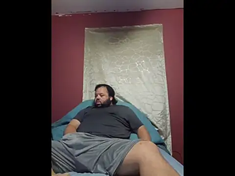 Strongbutgentle36 webcam