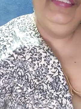 tamilthanushri webcam