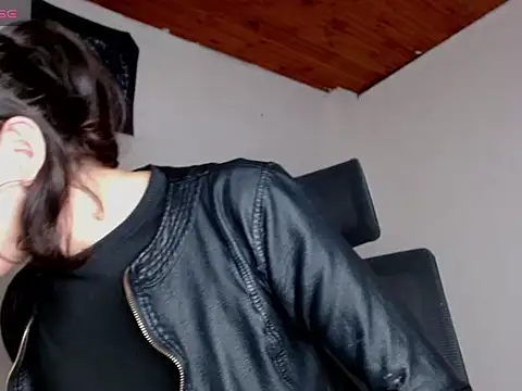 Scarlett_crastrawberry webcam