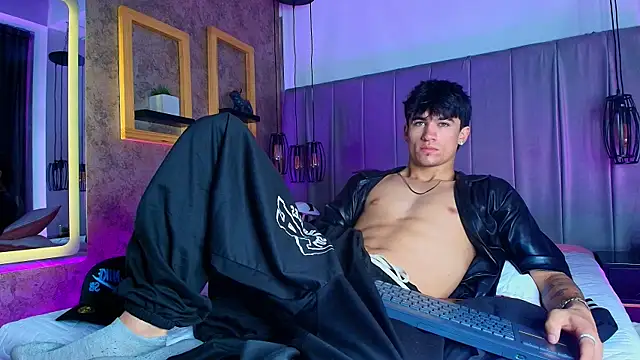 The_BossCrown webcam