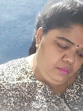 tamilthanushri webcam