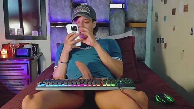 DannyPhantom555 webcam