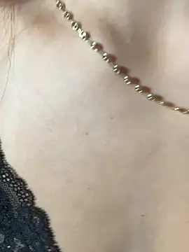 hottiee_melannie webcam