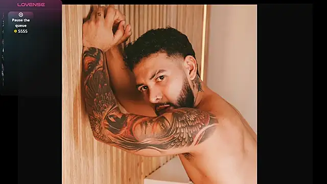 noah_corvelle webcam