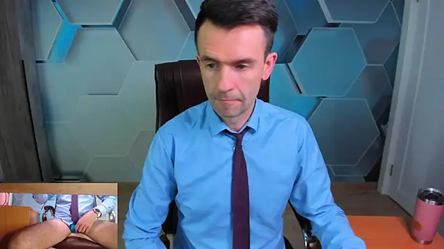 stevetiger (Ask my age) - naked