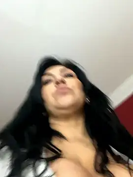 LittleMissEeve webcam