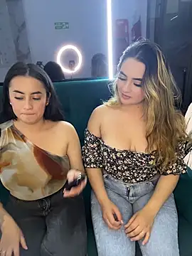 Antonella_Julieta webcam