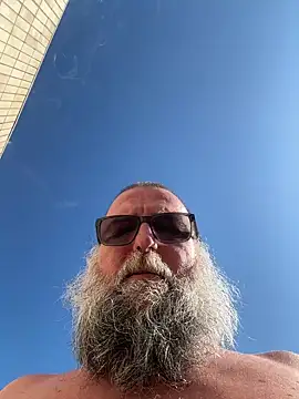 noitelivre (M mature) - Get naked