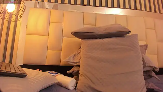 camila__herrera webcam