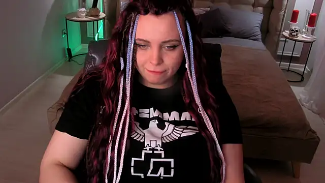 Miss_Maya_Mils webcam