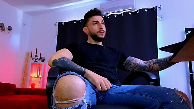 MightyAaron66 webcam