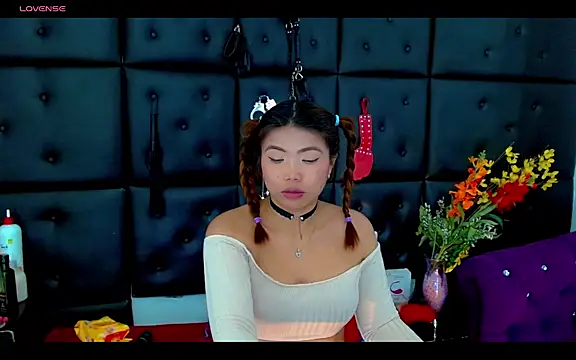 cloelombard (F teen) - make me run a lot omg