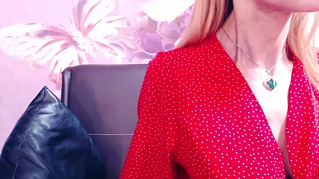 BlondPussy webcam