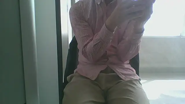 nole_china7 (Ask my age) - talk / fun / cum