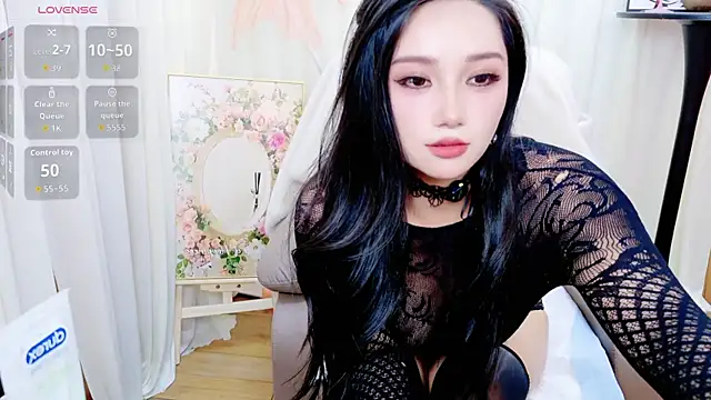 美女Janaya-88在线直播