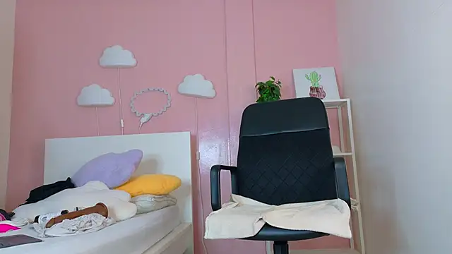 SeleneGibson__ webcam