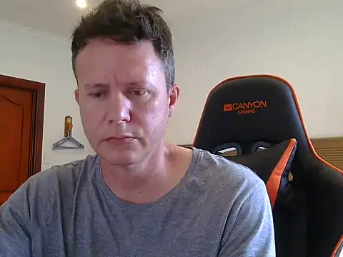 TroyDieselXXX webcam