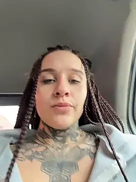 kishamur (F young) - Naked closeup show