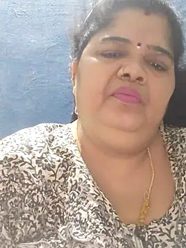 tamilthanushri webcam