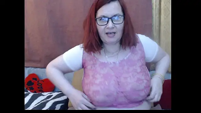 playfullmature - PlayfullMature's free webcam - UK Sex Cams