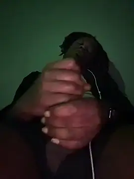 MIGHTYDEMONXXX webcam