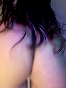 Webcam Model (Jinaas)  is live.Free join now!