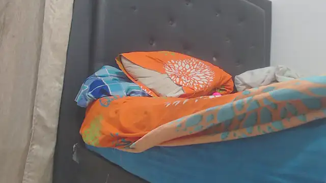 dirtydoll_latina webcam