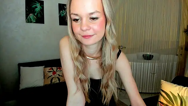 MidnighteAura webcam