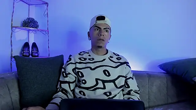 Thiago_teenboy66 webcam