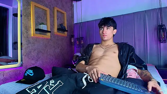 The_BossCrown webcam