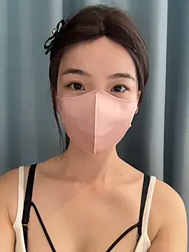 gougou13 Live Webcam on Stripchat