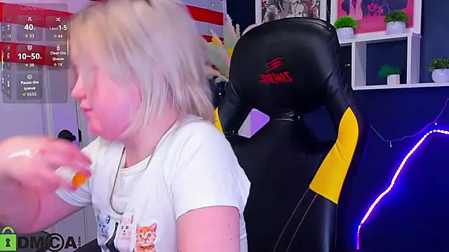 Sara_Robinson webcam