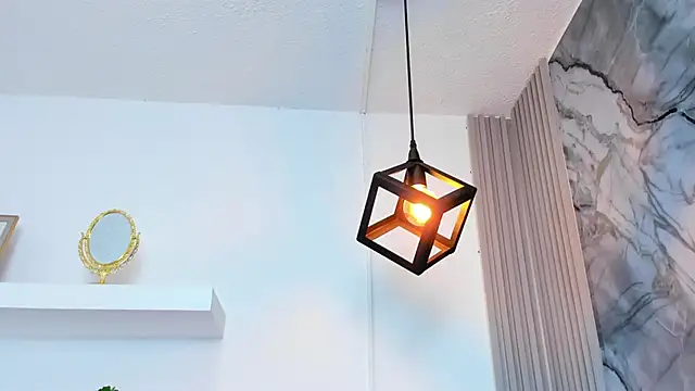 IsabellaMonet webcam