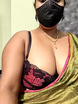 Webcam Model (Poly_bhabi)  is live.Free join now!