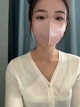 gougou13 from StripChat is Freechat