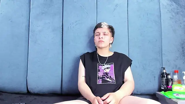 Megan_Thompson_ webcam