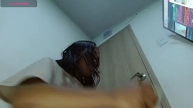 avaleri_cherry webcam