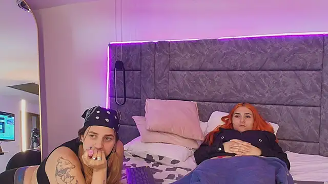 Dakota_Megan_69 webcam