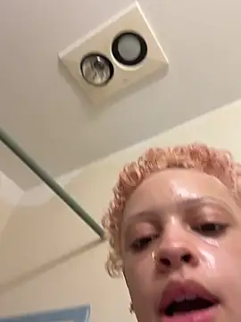 jojosbizarrelyf webcam